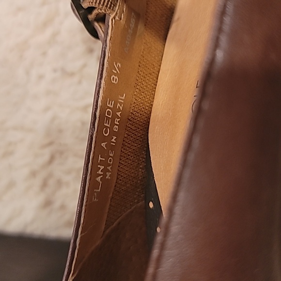 Kenneth Cole Reaction PLANT A CEDE,  brown leather, Mary Janes WITH FLAIR - Picture 5 of 9